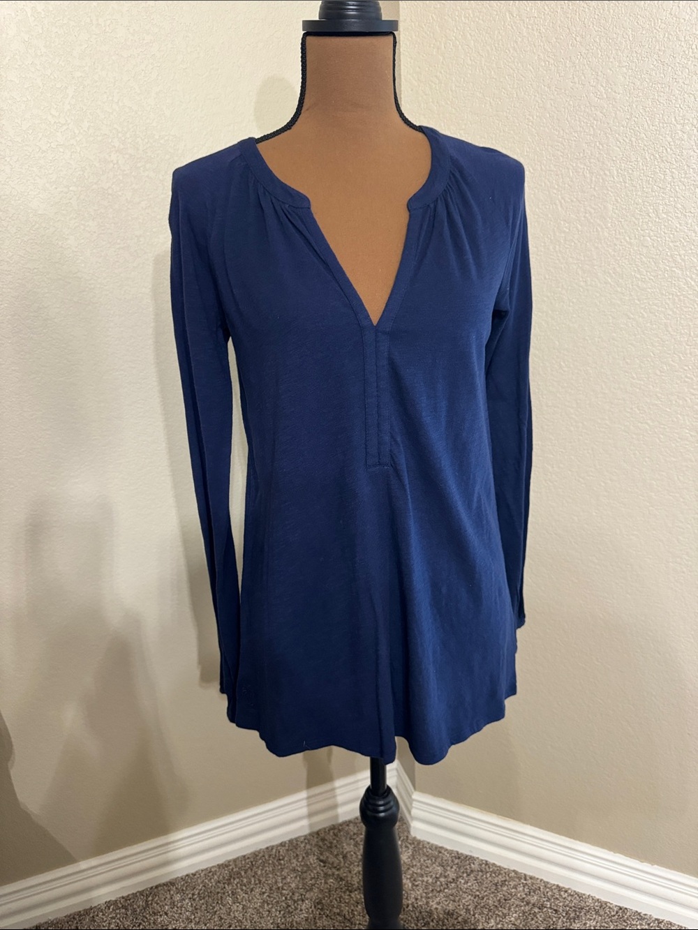 Lilly Pulitzer Navy Long Sleeve Split V-Neck Top